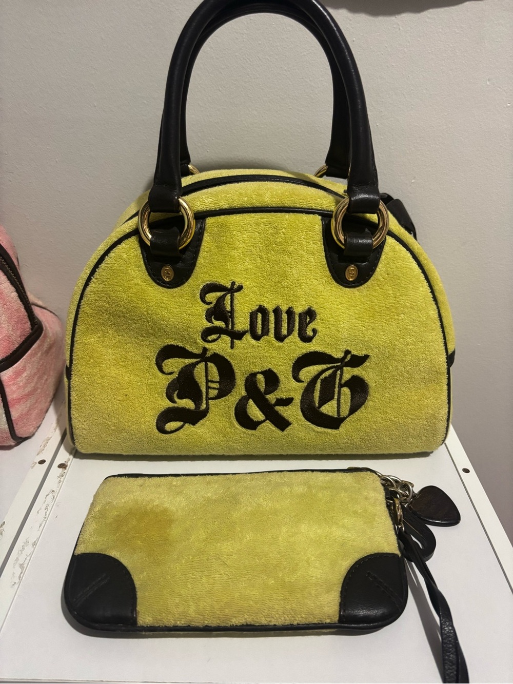 Isle DeJuicy palm tree bowler bag and pouch - Picture 2 of 6